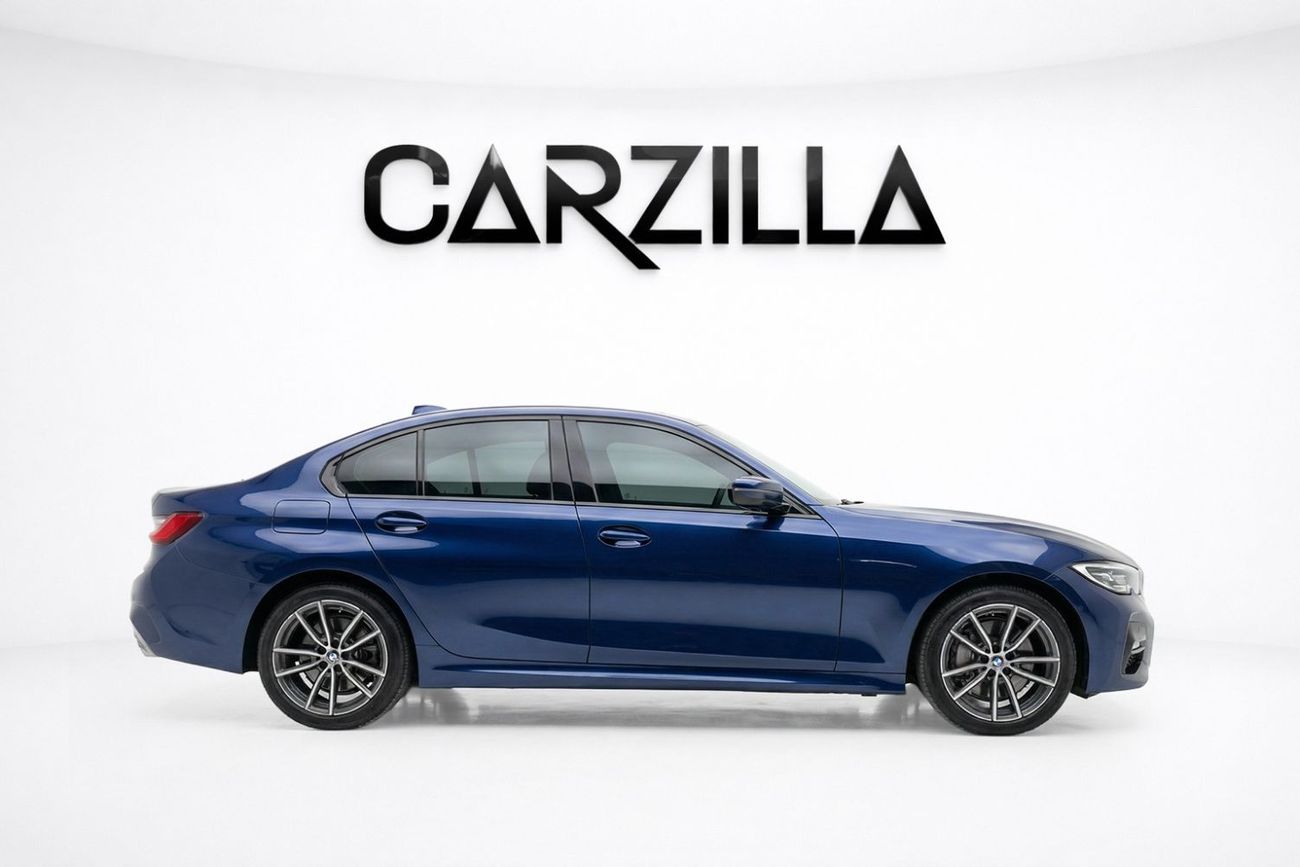 بي أم دبليو 330i Std 2.0L