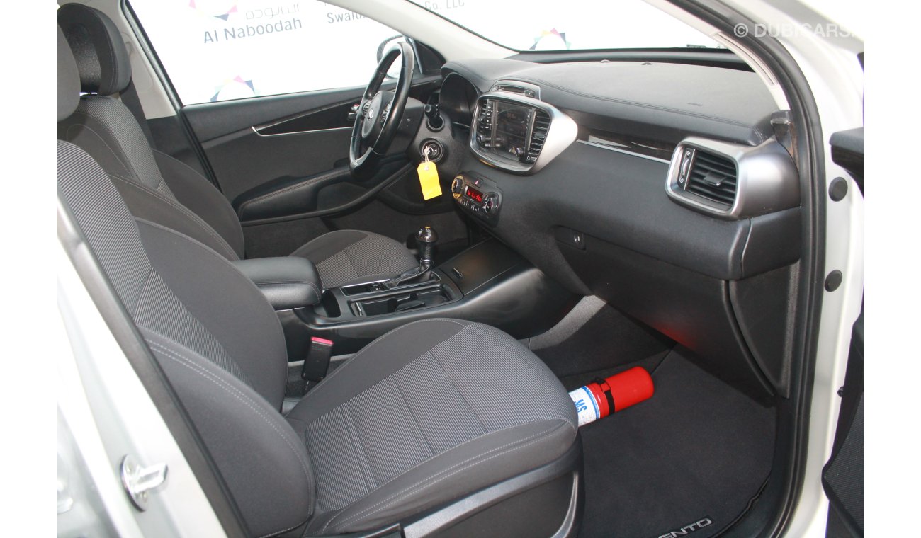 Kia Sorento 3.3L V6 4WD 2016 MODEL WITH NAVIGATION