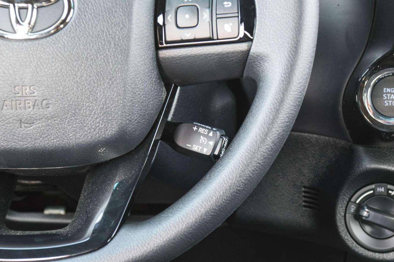 تويوتا هيلوكس TOYOTA HILUX ADVENTURE 4.0L 4WD PICKUP 2025