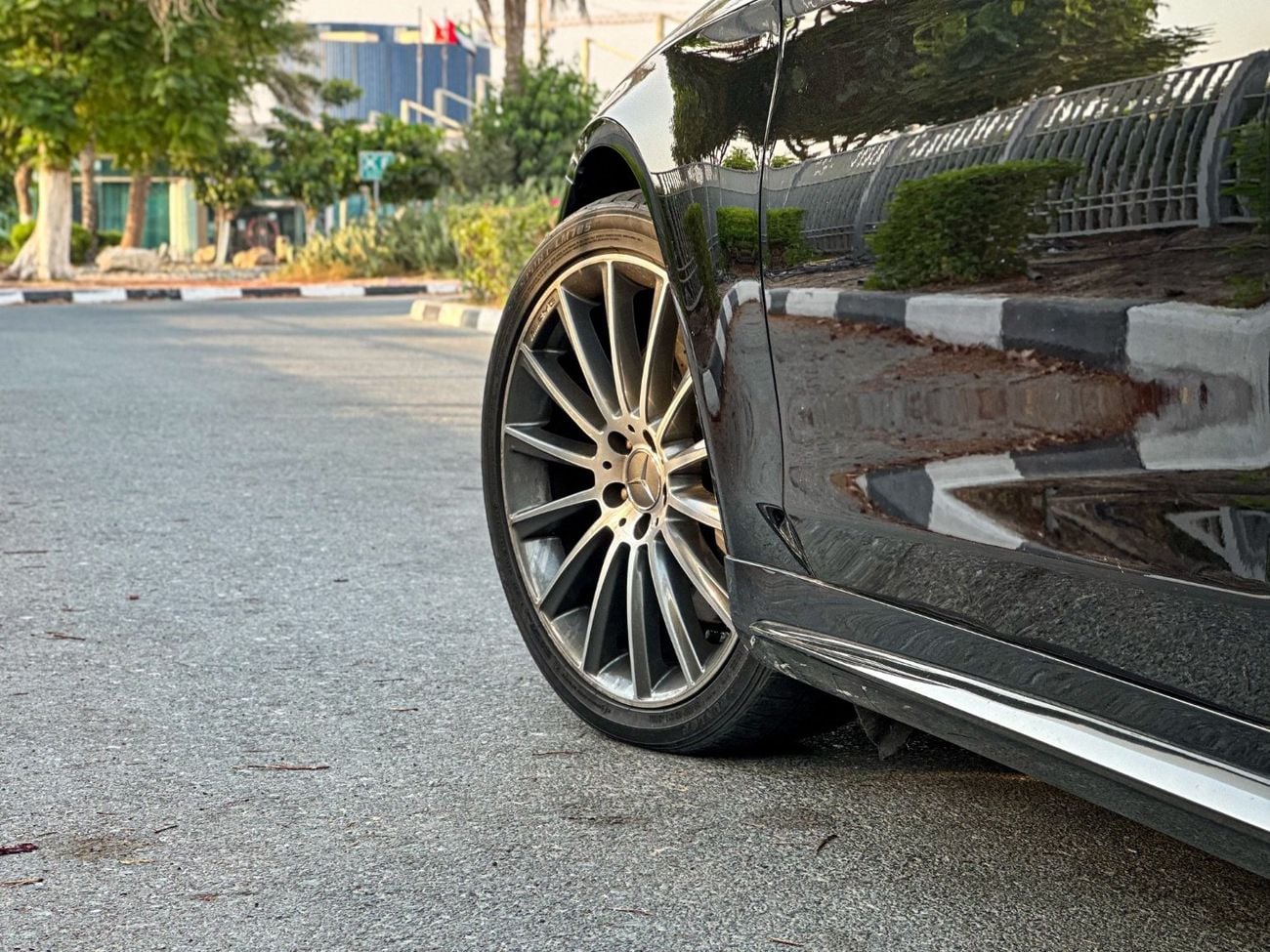 Mercedes Benz S400 Mercedes-Benz S400 AMG | Gcc Specs