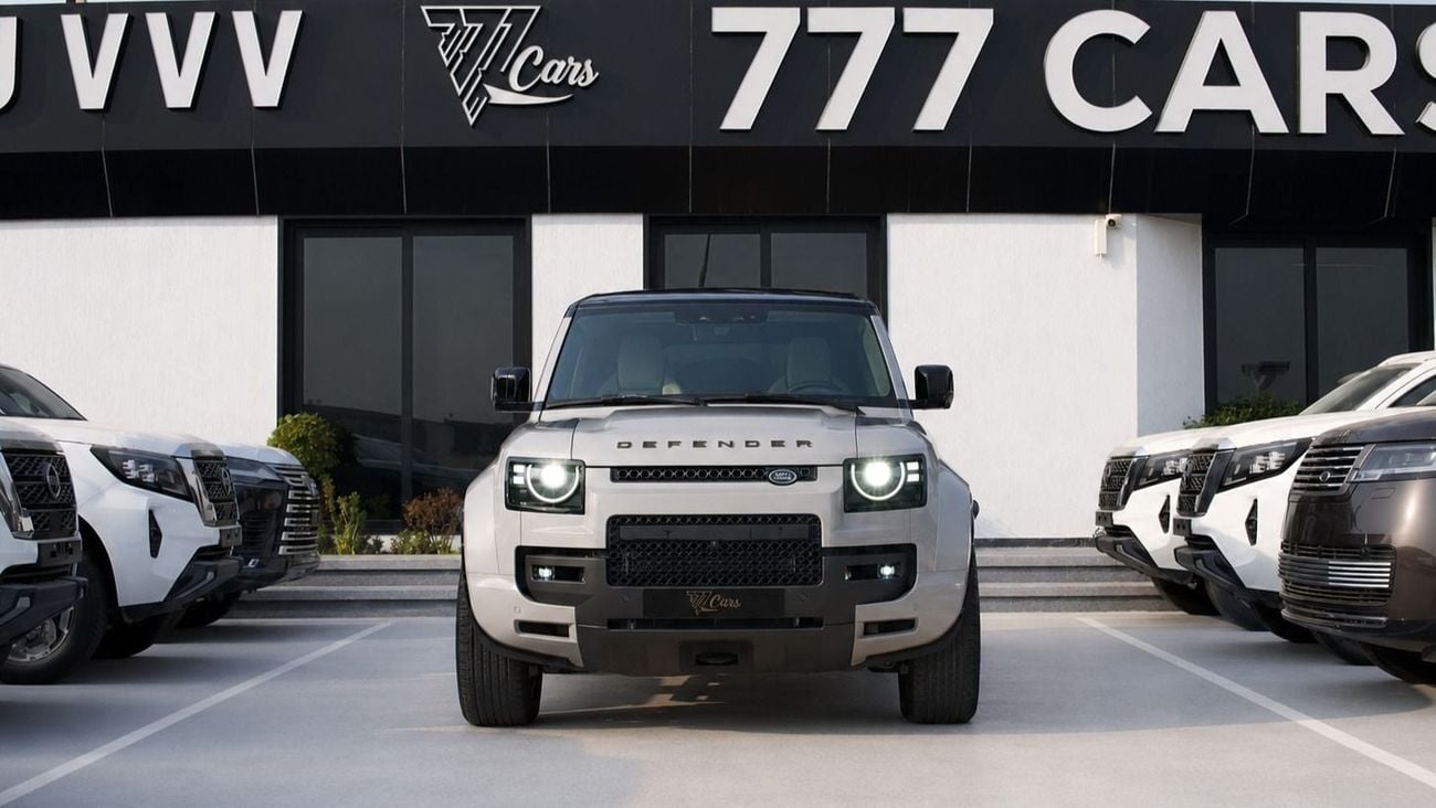Land Rover Defender 110 OCTA  P635 | Borasco Grey | Light Cloud/Lunar | 635 HP