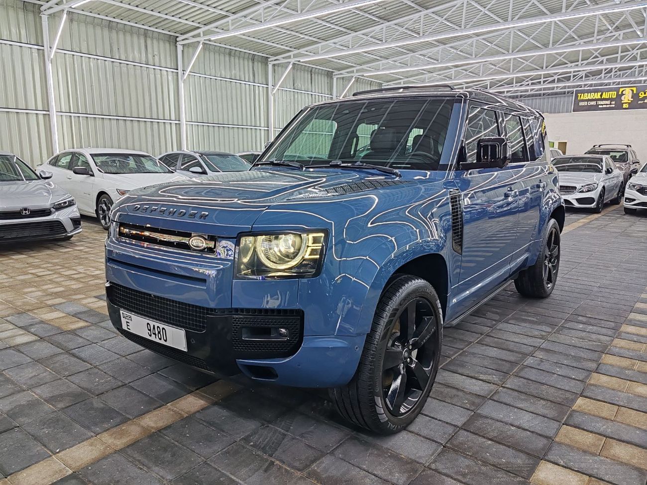 لاند روفر ديفندر P400 110 X-Dynamic HSE Warranty one year