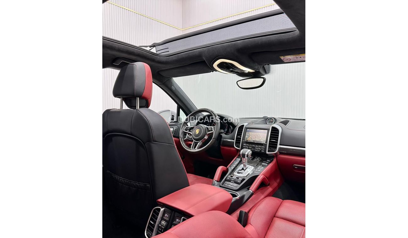 Porsche Cayenne 2016 Porsche Cayenne GTS, Warranty, Full Service History, Low Kms, Fully Loaded, GCC