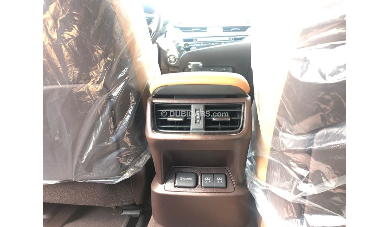 لكزس ES 350 لكزس ES 350 ، كامل الخيار ، 3.5 لتر ، V6 ، موديل 2020 مع سقف بانورامي وكاميرا 360 درجة ، للتصدير وال