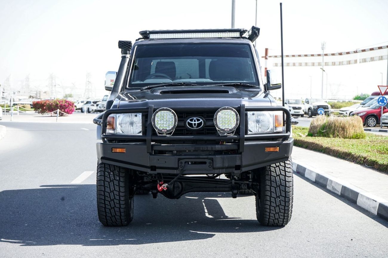 Toyota Land Cruiser 70 Std 4.5L RHD 1VD-FTV V8 Diesel Engine Manual Gear 4WD 5 seats extensible 5doors