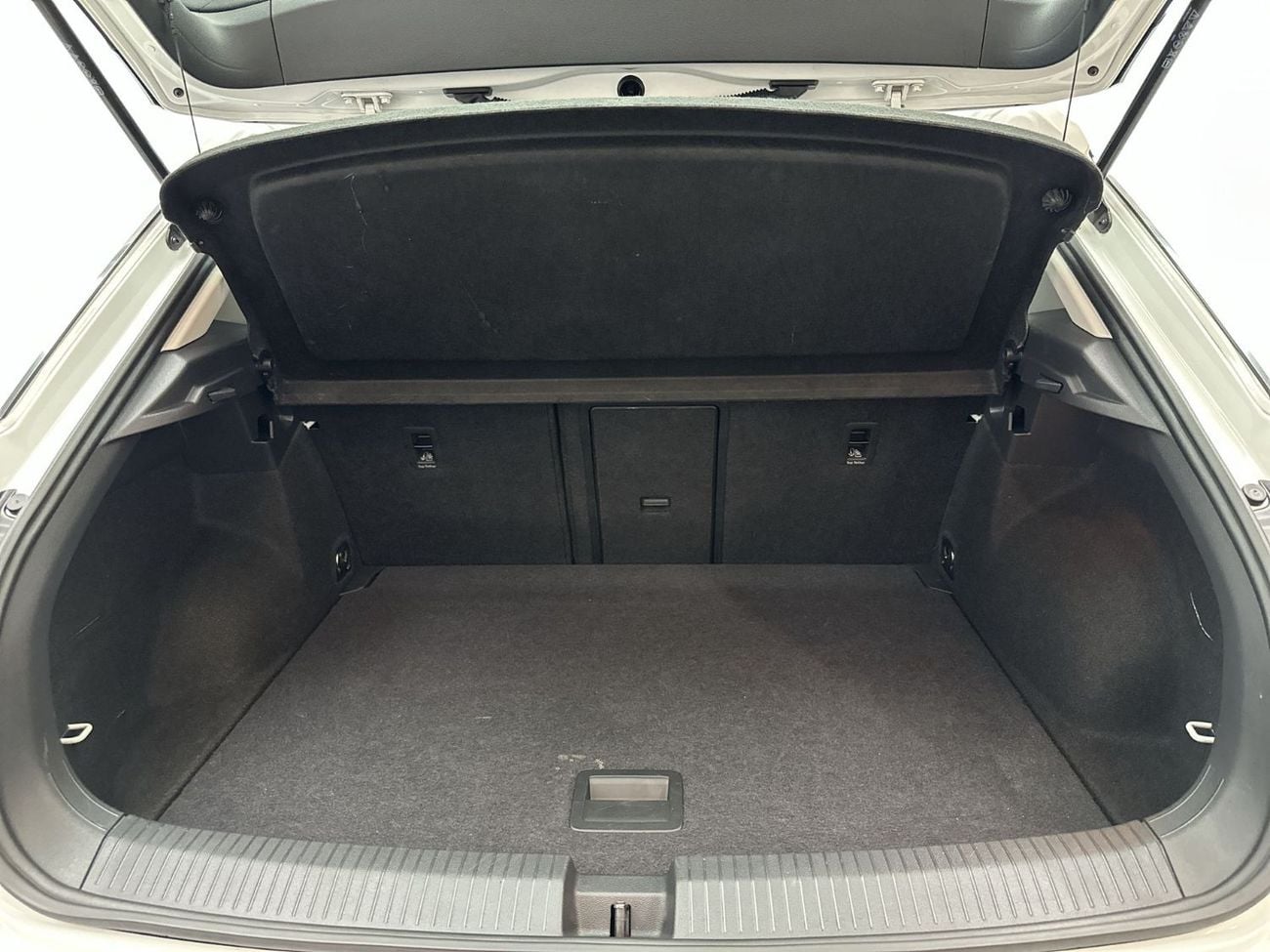Volkswagen T-ROC T-Roc Life 1.4L | VW Certified | GCC Specs | Standout Crossover Styling