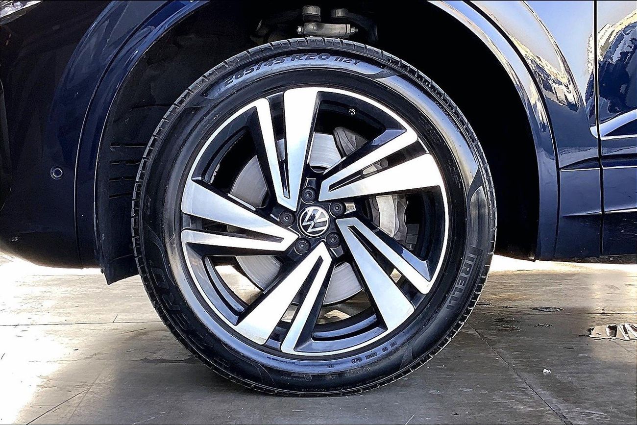 فولكس واجن طوارق R-Line | شامل الضمان | 0 ﺪﻔﻋﺓ ﺃﻮﻟﻯ