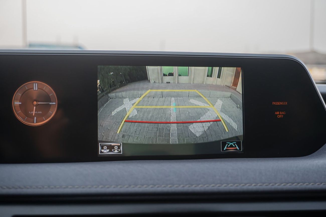 لكزس UX 200 Premier 2.0L (169 HP)