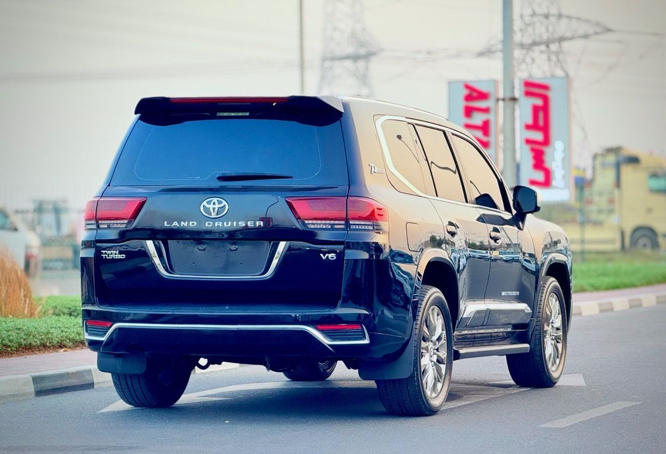 تويوتا لاند كروزر 2015 GXR V6 Facelift To 2024 Ship Exterior and Interior Both Upgrade Full Option