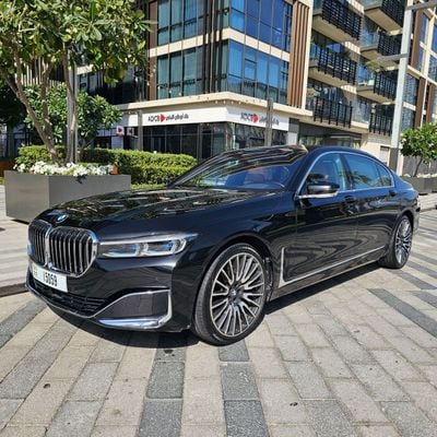 بي أم دبليو 750Li xDrive 4.4L (530 HP)