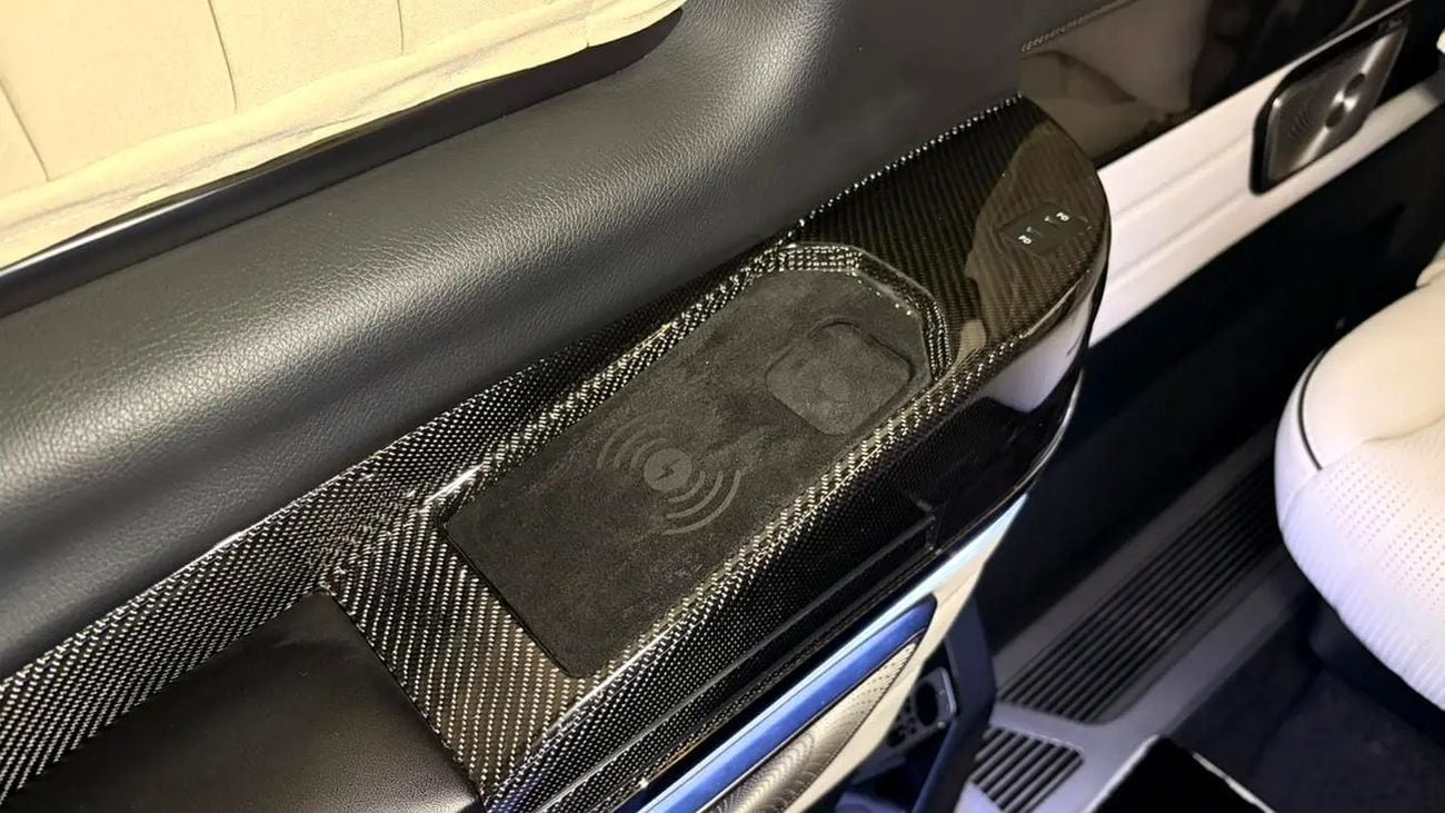 مرسيدس بنز V 300 NEW ARRIVAL 2026 MODEL VIP MERCEDES GCC V300 with ADDITIONAL REAR AC - 2 Years Warranty by VLINE