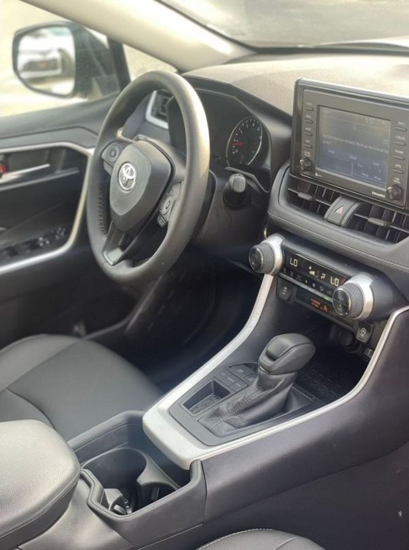 Toyota RAV4 2021 Toyota Rav4 XLE MidOption+ Push start - 2.5L V4 -