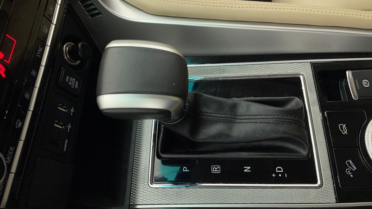 ميتسوبيشي مونتيرو سبورت GLS HIGHLINE PRIME EDITION 3 | بدون دفعة مقدمة | اختبار القيادة في المنزل