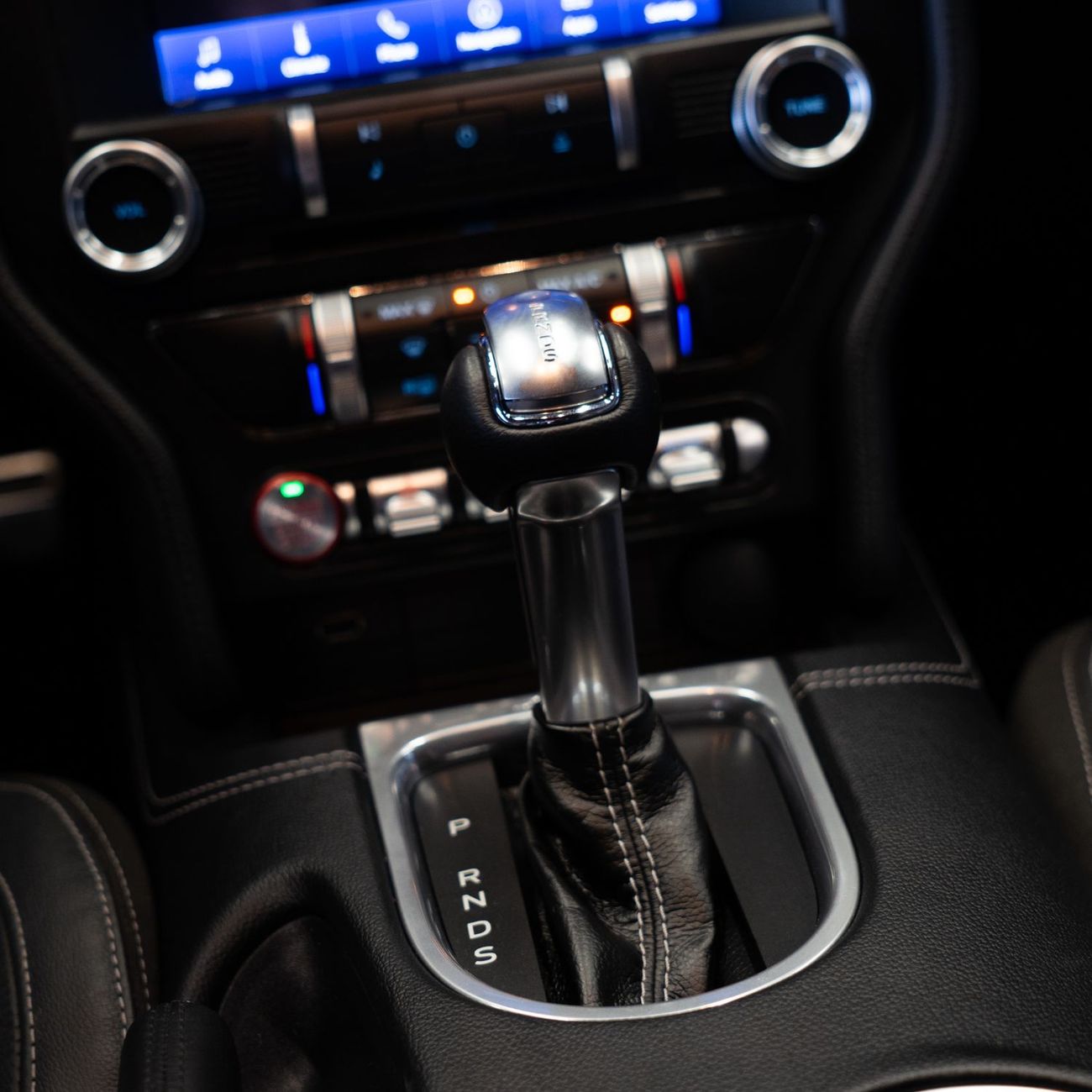 فورد موستانج Mach 1 5.0L V8 AED 3,832 pm  • 0% Downpayment • Mustang Mach 1 • Agency Warranty