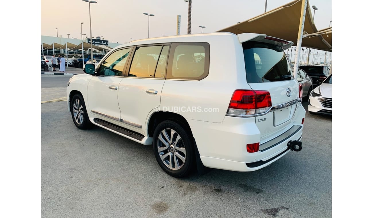 Toyota Land Cruiser VXR