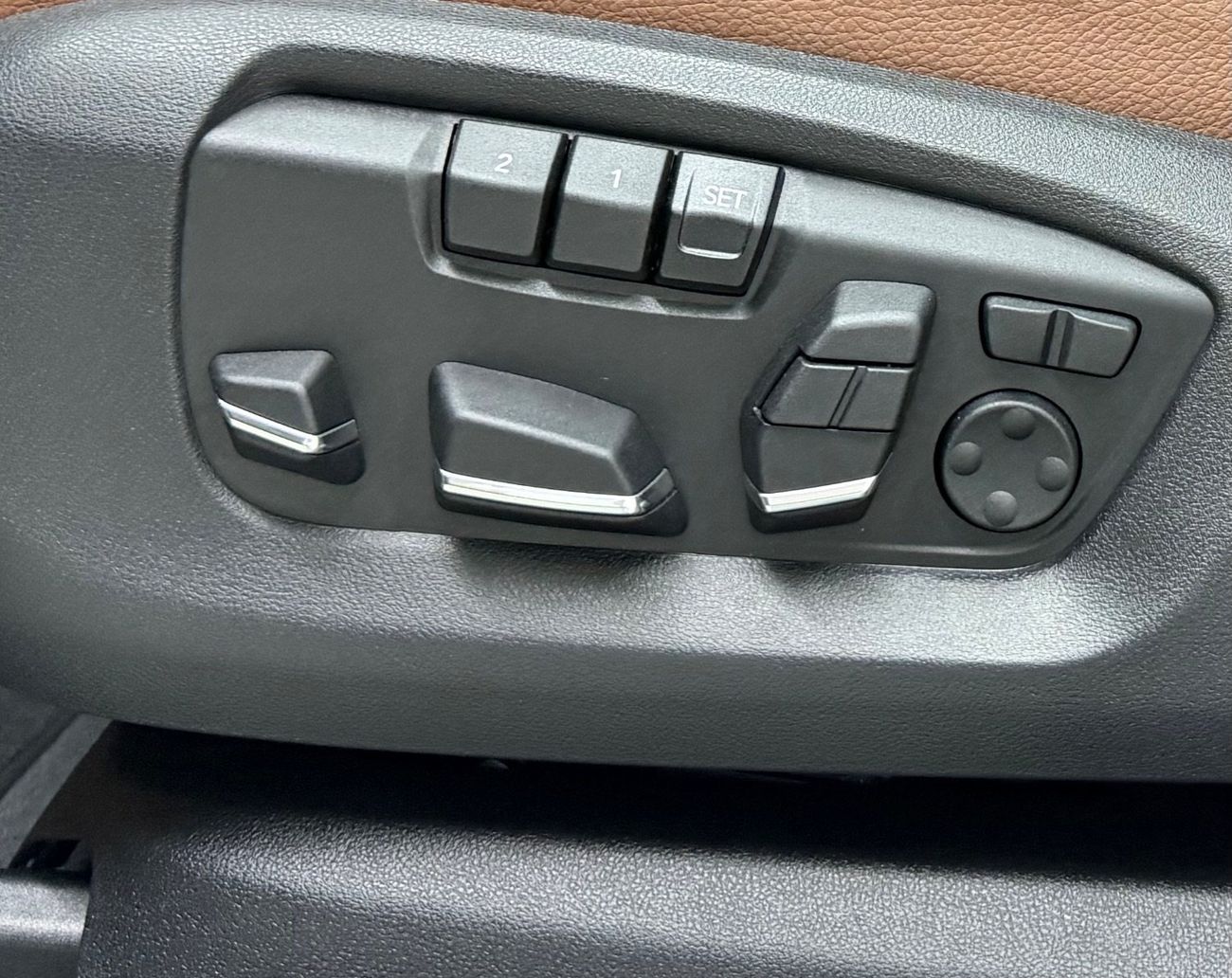 بي أم دبليو X6 50i M Sport 4.4L