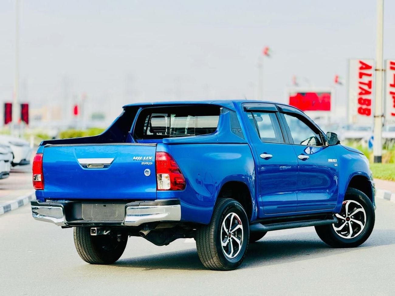 تويوتا هيلوكس TRD