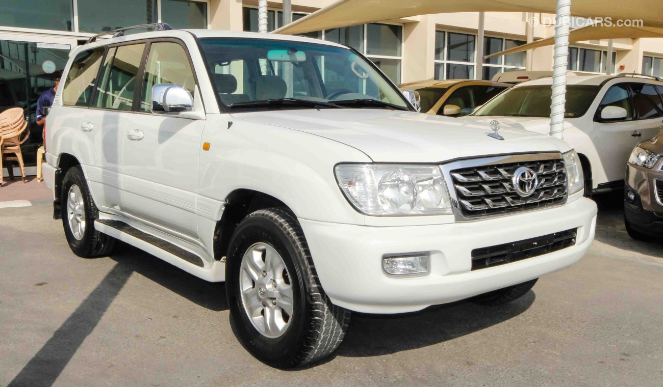 Toyota Land Cruiser VXR V8