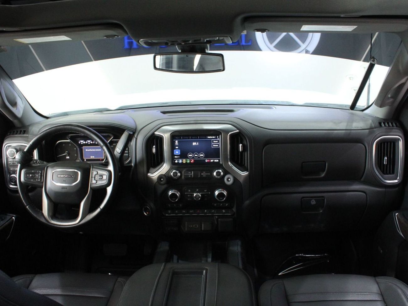 جي أم سي سييرا دينالي