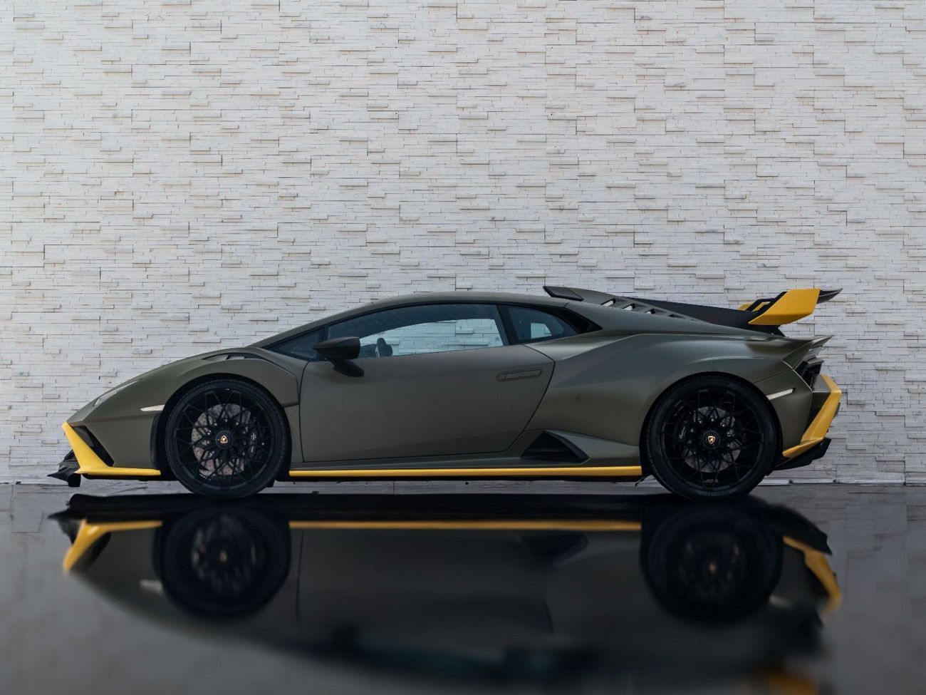 Lamborghini Huracan STO