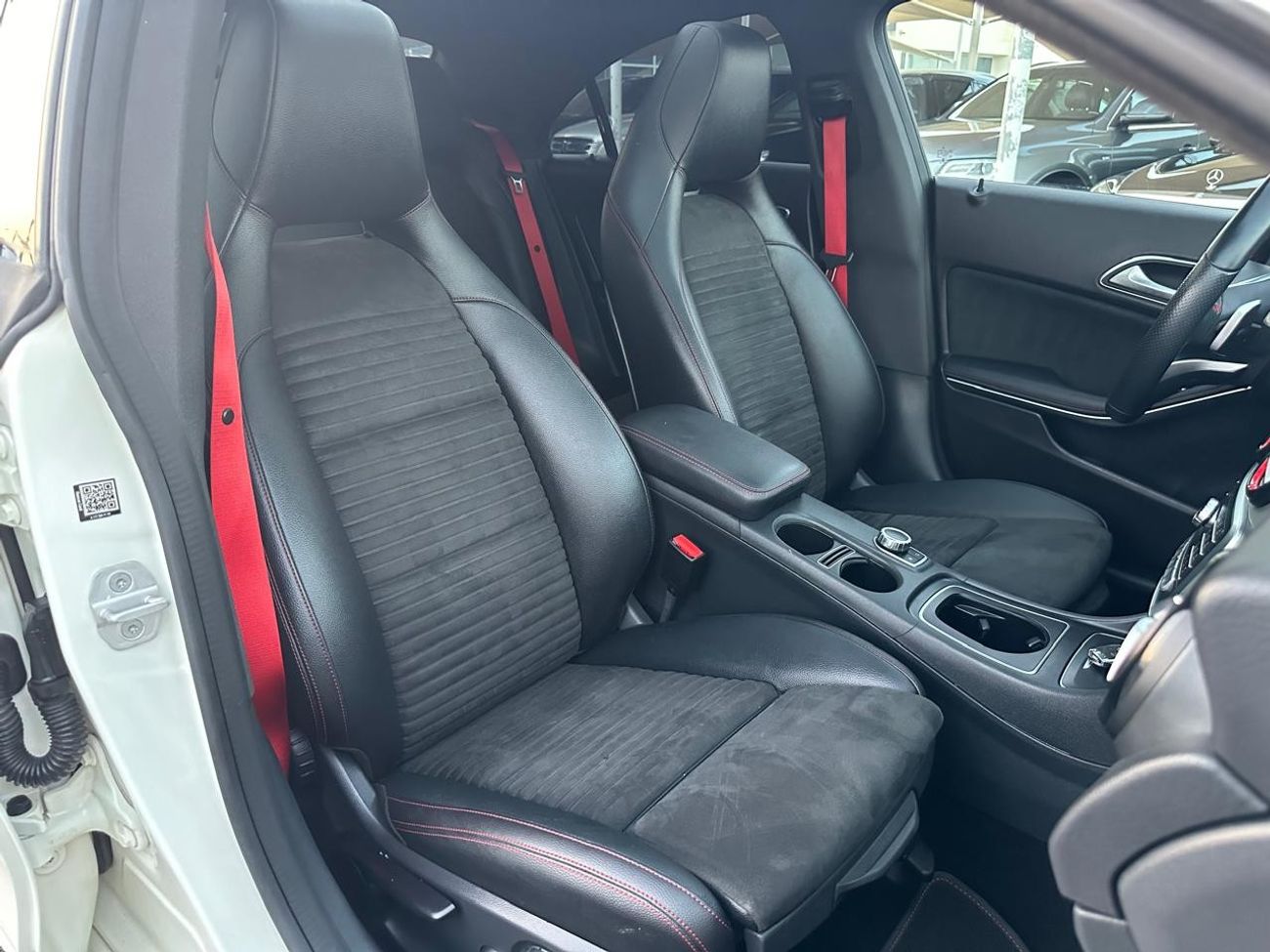 Mercedes Benz CLA250 Sport 45 Mercedes CLA 250_Gcc_2018_Excellent_Condition _Full option
