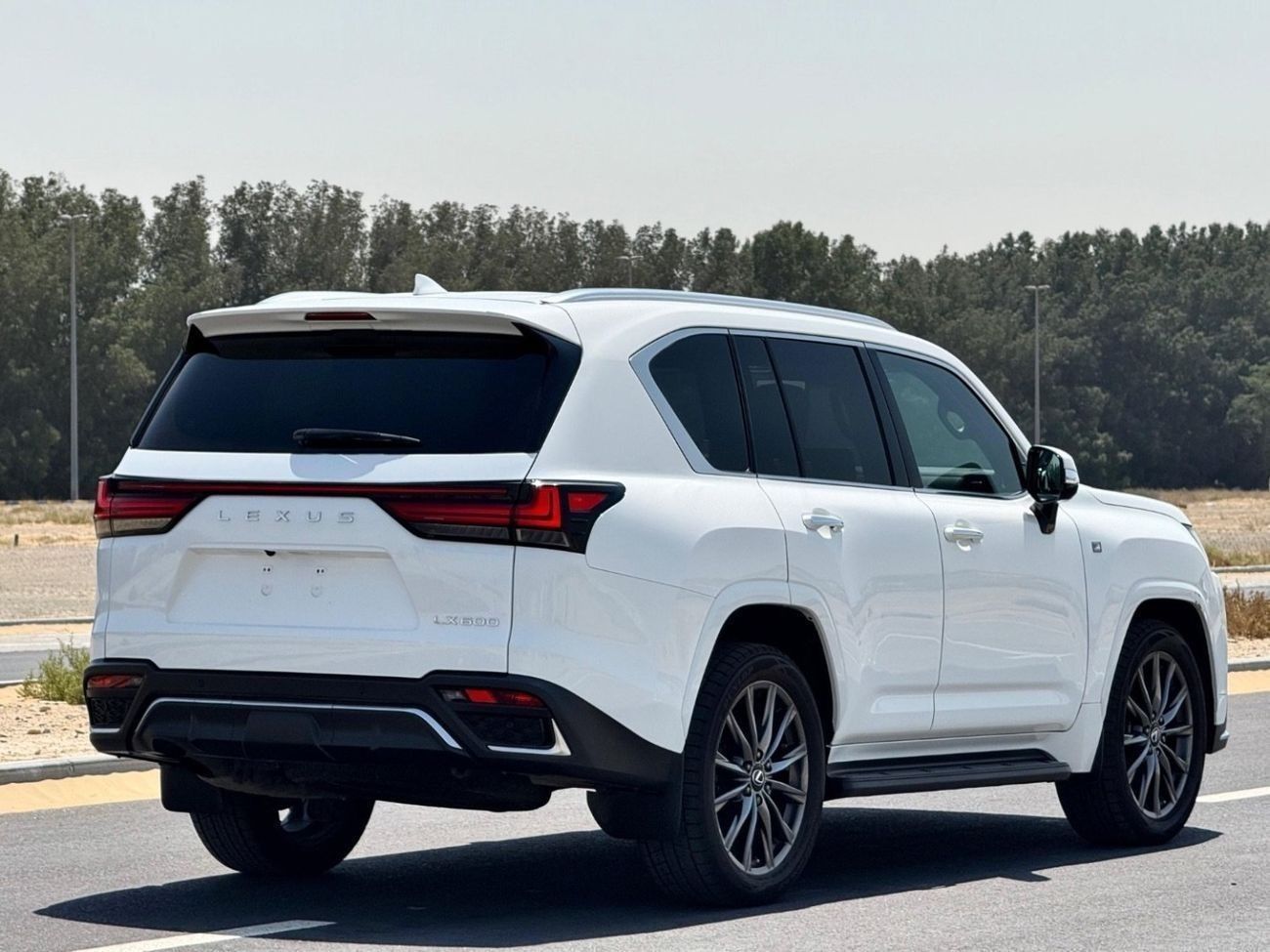 Lexus LX 600 F-Sport 3.5L