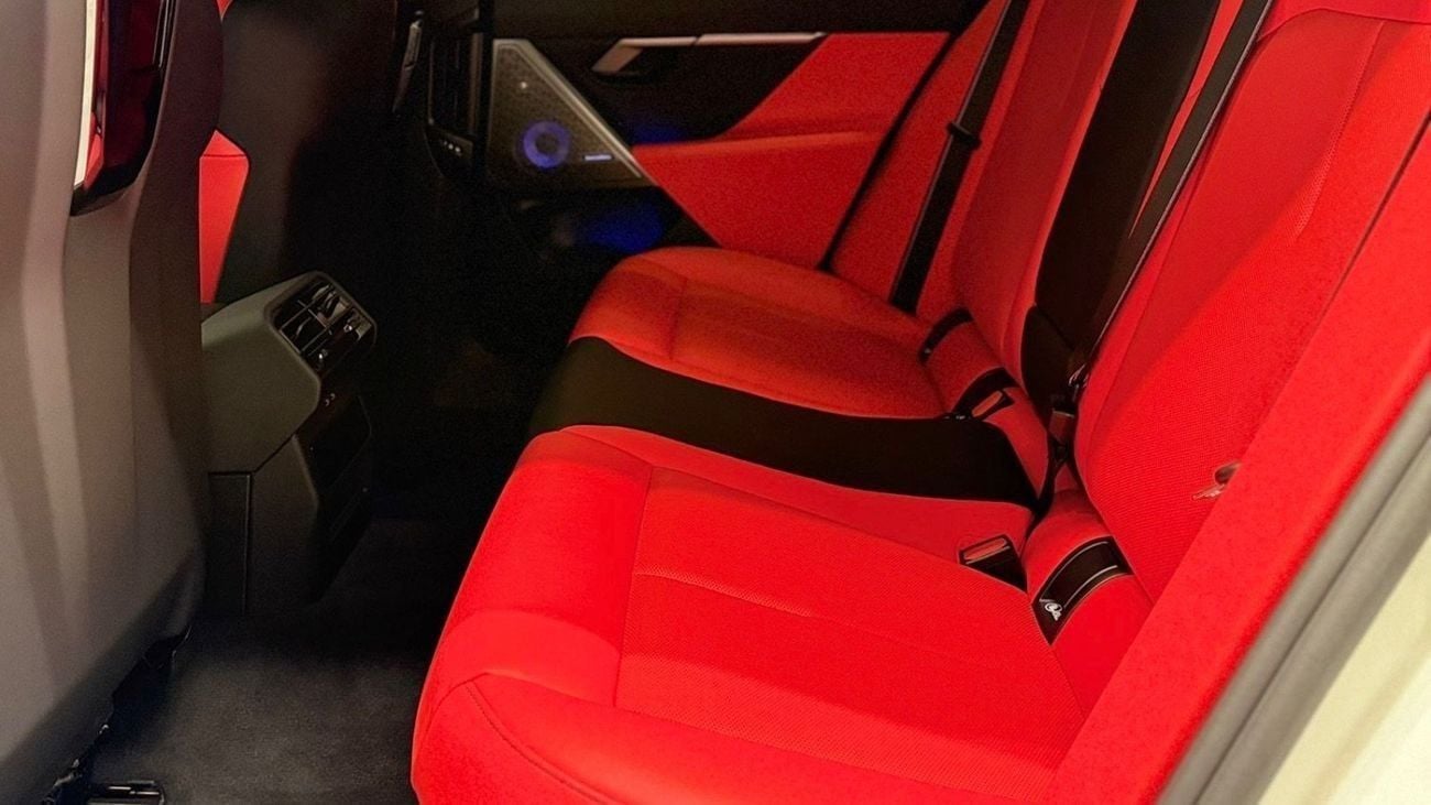BMW M5 G90 - GCC Specs with dealer warranty and service