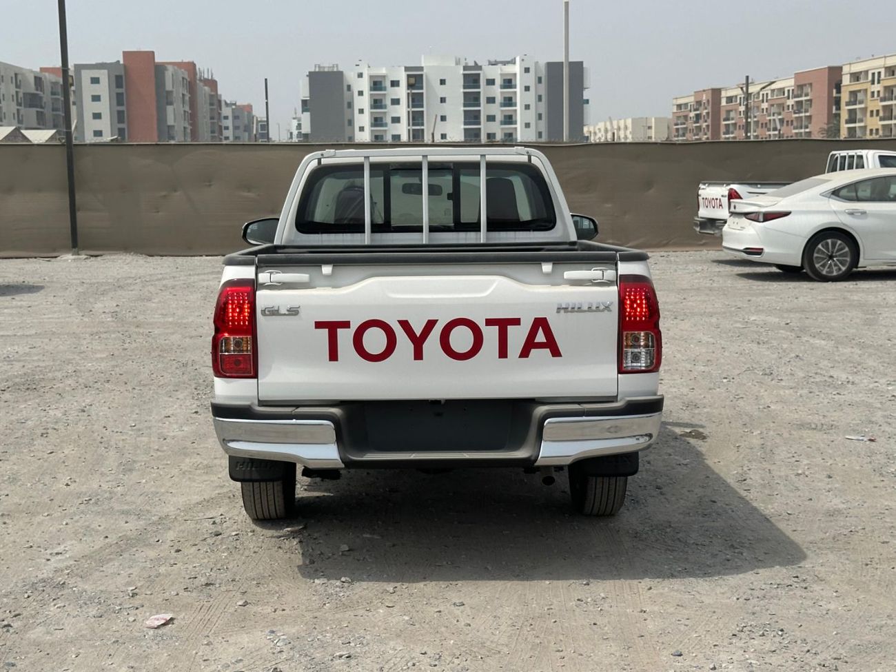 Toyota Hilux GL Short 2.7L TOYOTA HILUX S/C SWB 2.7 GLS-G