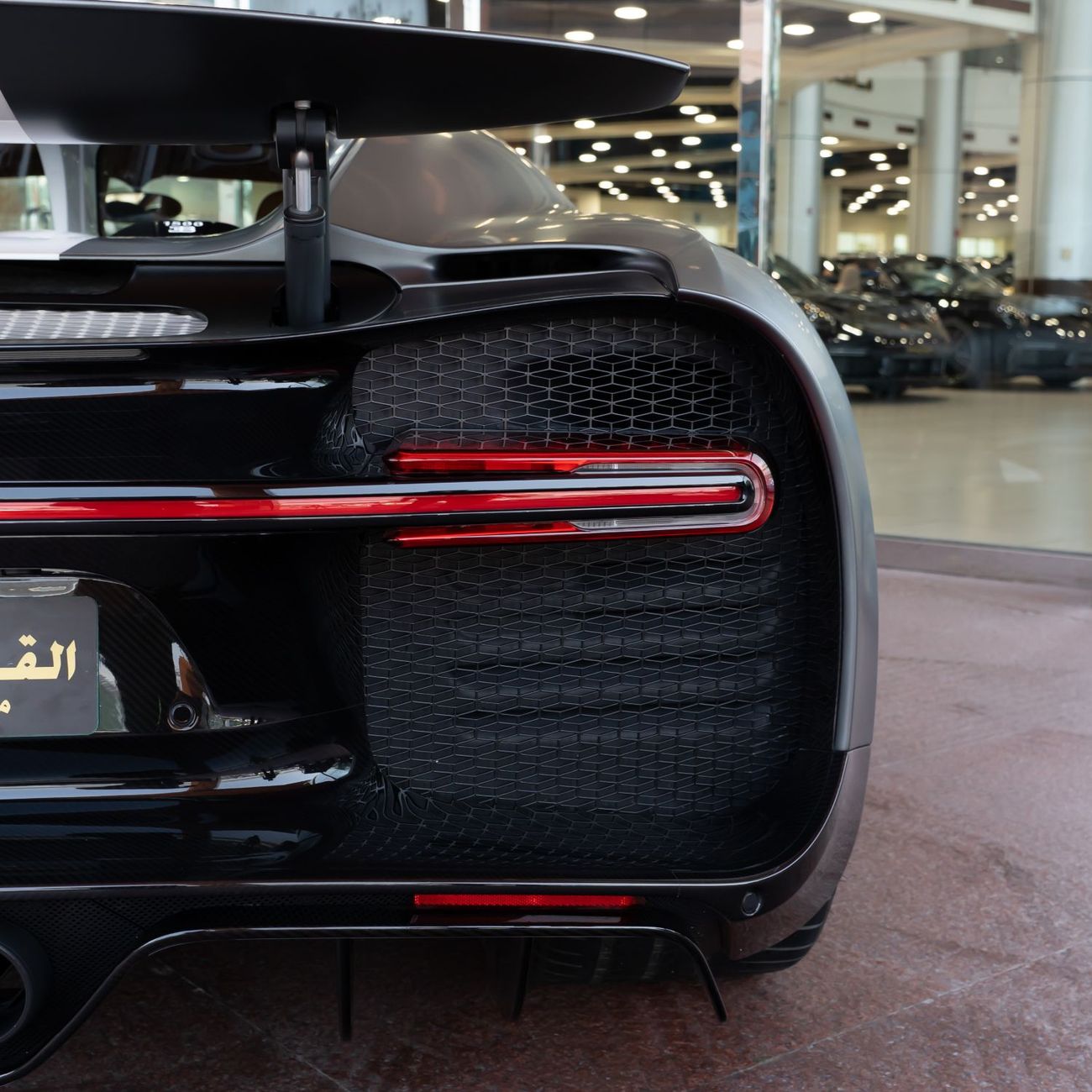 بوغاتي شيرون 2021 BUGATTI CHRION LES LEGANDS DU CIEL ( 1 OF 20 ) DONE 6000KM ( 4 YEARS WARRANTY+ SERVICE )