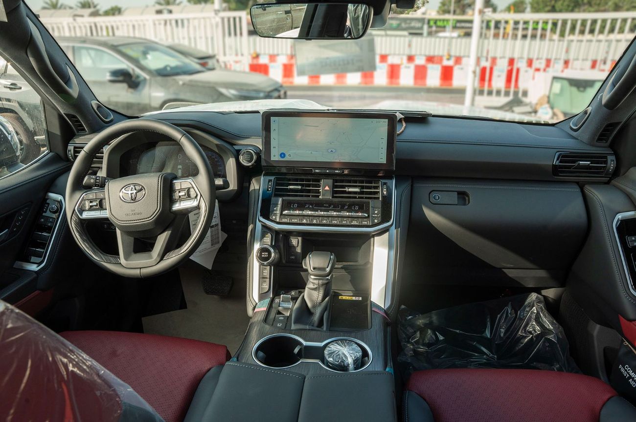 Toyota Land Cruiser Toyota LC300 VXR TT 3.5L Petrol 2026