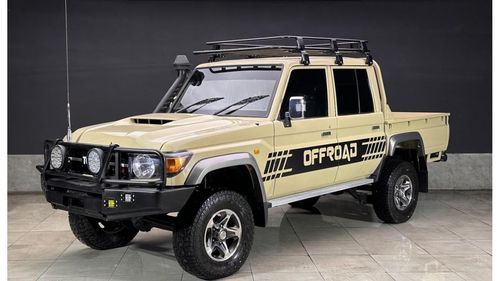 تويوتا لاند كروزر بيك آب Std