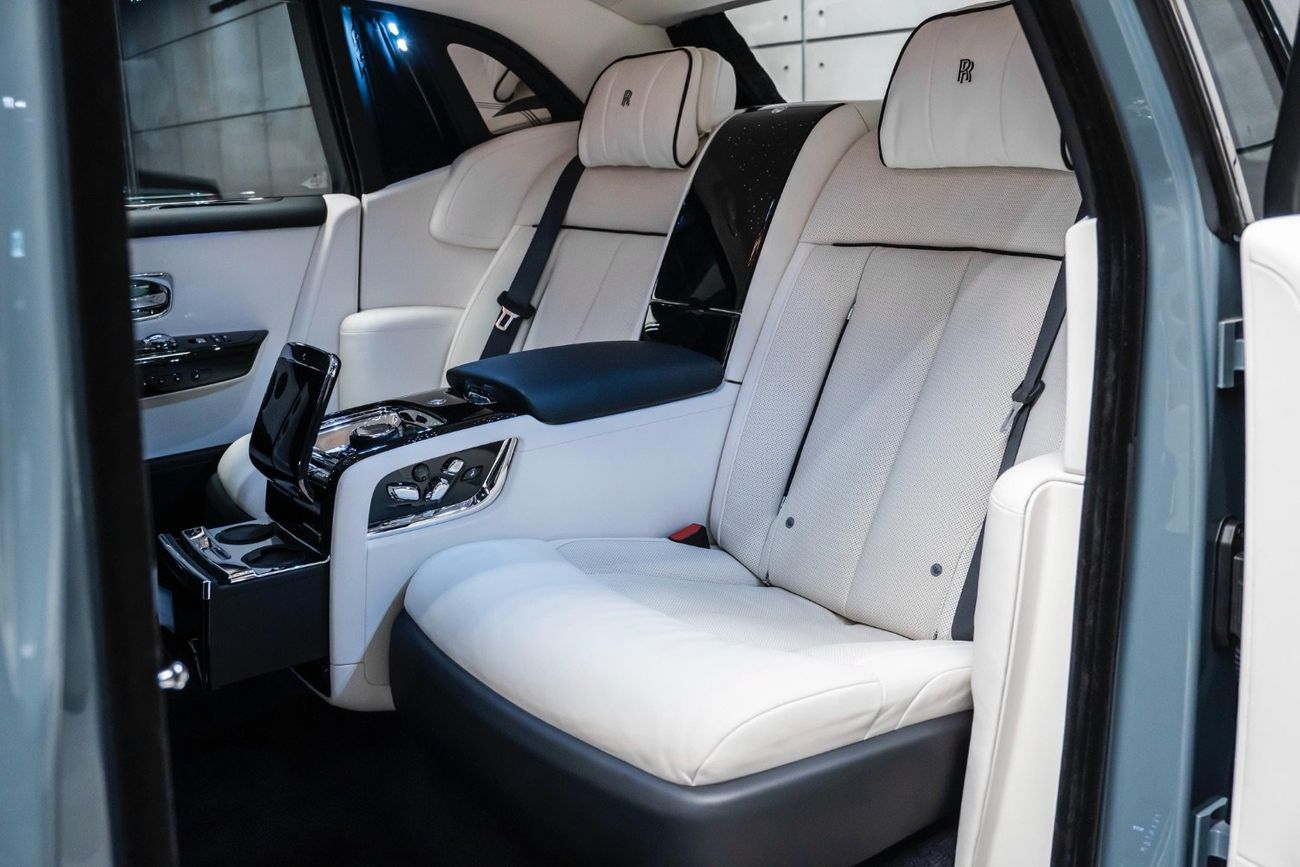 Rolls-Royce Phantom Std 6.8L