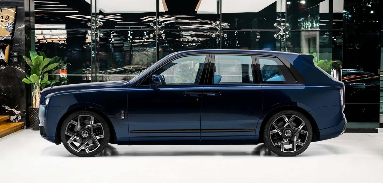 Rolls-Royce Cullinan 6.75L V-12 Twin-Turbocharged Engine