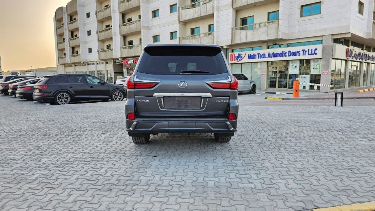 لكزس LX 570 Petrol 5.7 Liter Right Hand Drive Automatic Gear T.V With 4 Cameras