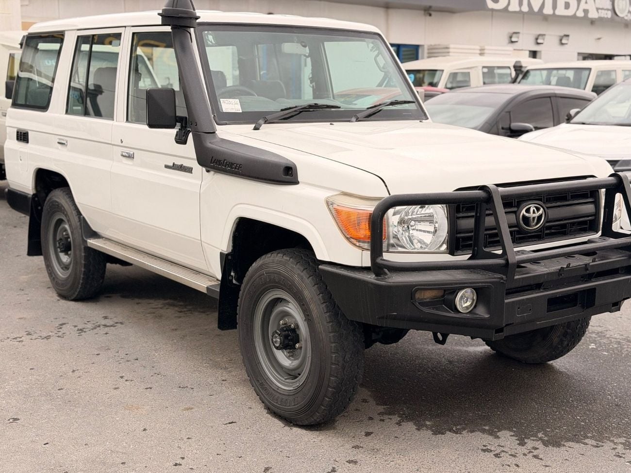 Toyota Land Cruiser 70 LC76 STD