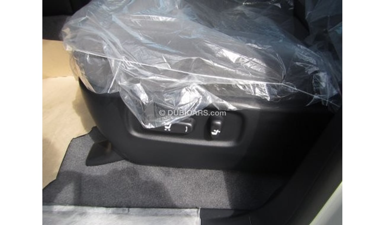 تويوتا لاند كروزر 4.5 8 سلندر ديزل مع توربو 2019 وريموت تشغيل السيارة عن بعد