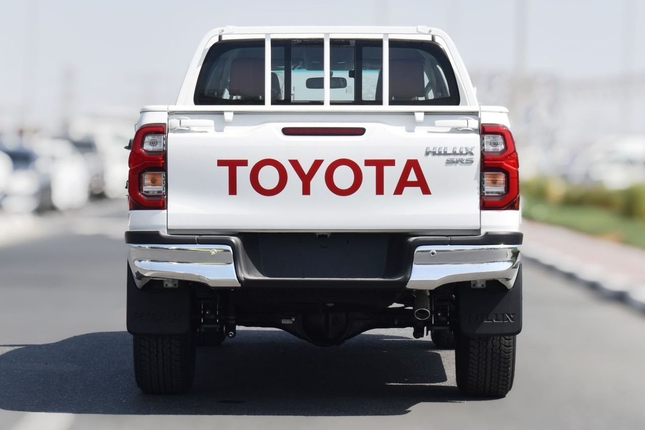 تويوتا هيلوكس SR5 MT 2.7 PETROL