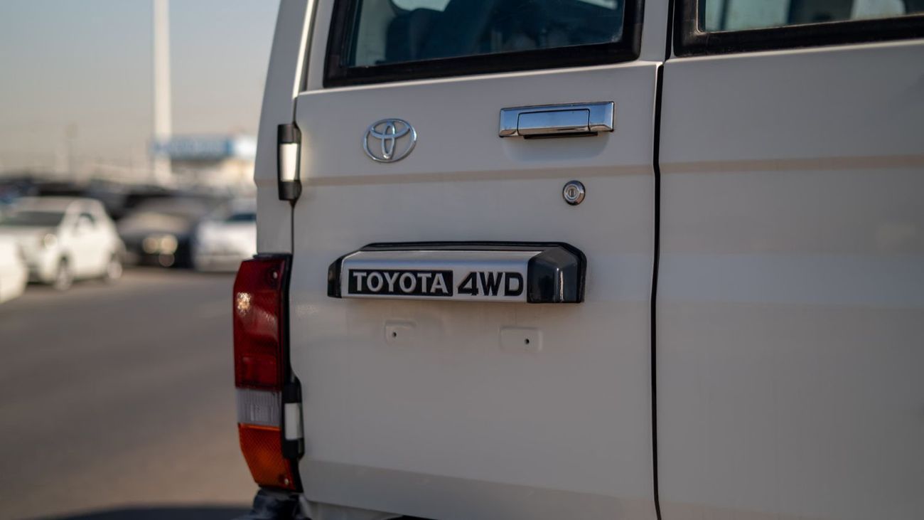 تويوتا لاند كروزر 70 LC 78 HARDTOP 2.8L MT TOYOTA LC 78 4.2 V6 DSL 3 DOOR HTOP 2025 MODEL