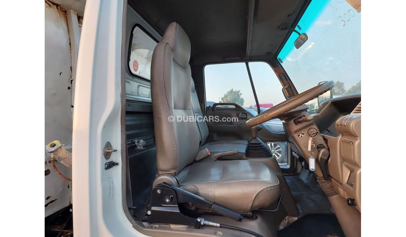 Isuzu Forward ISUZU FORWARD JUSTON RIGHT HAND DRIVE(PM01298)