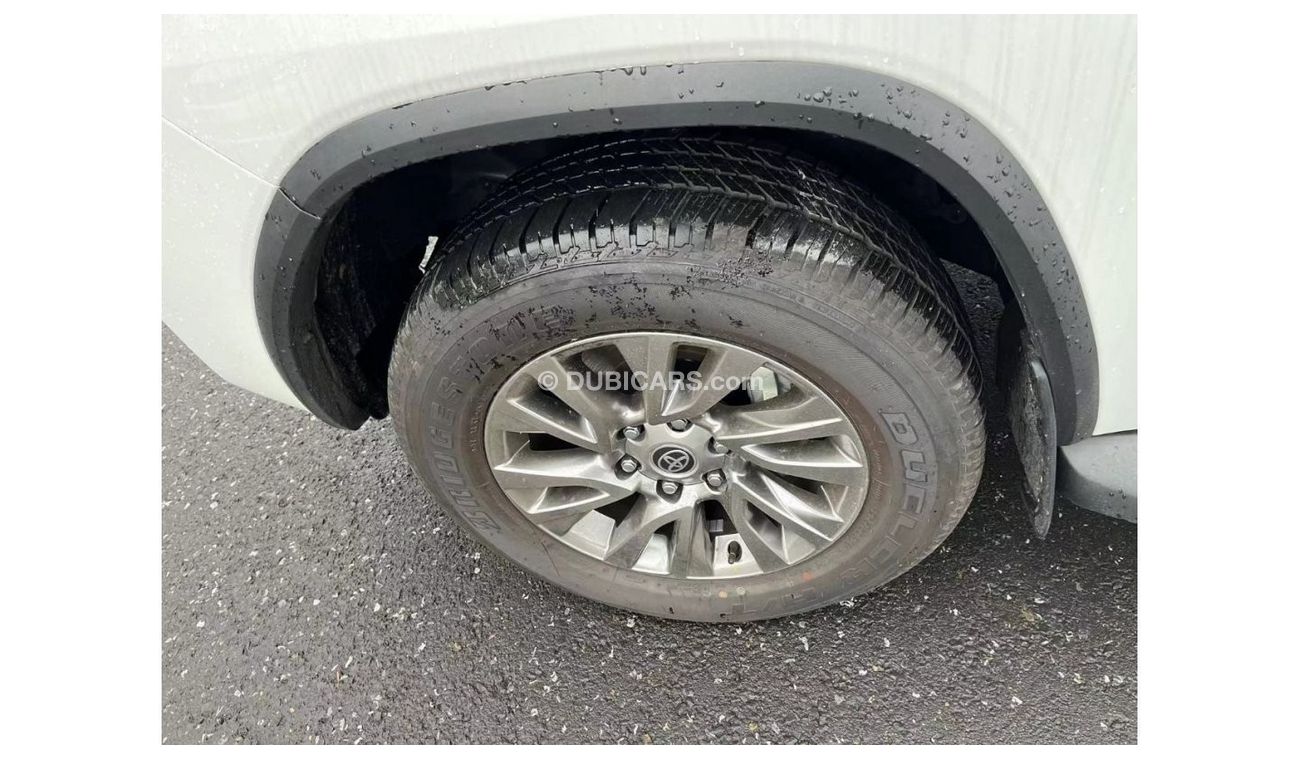 Toyota Fortuner GX2 TOYOTA FORTUNER 2.4 Diesel AWD