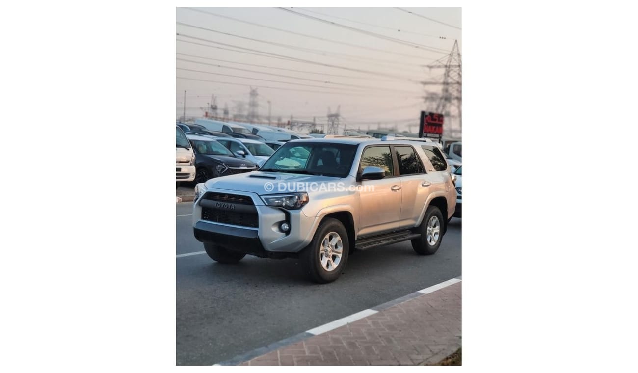 Used Toyota 4Runner 2018 for sale in Dubai - 555979