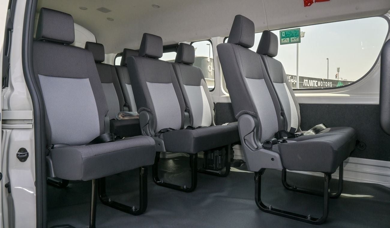 Toyota Hiace TOYOTA HIACE HIGHROOF 3.5L PETROL A/T - DX - (BACK HEATER)