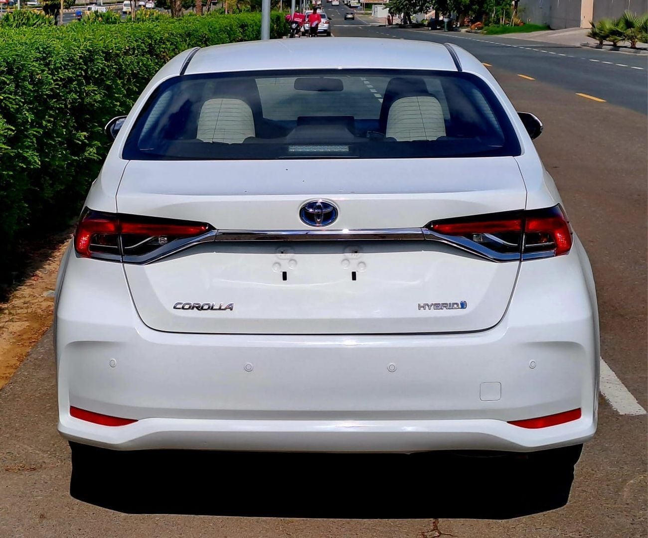 Toyota Corolla 1.8L XLI Hybrid 800-MONTHLY | GCC SPECS | 1.8L HYBRID | CRUISE | CAMERA | ACCIDENT FREE