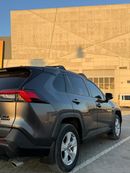 تويوتا راف ٤ XLE 2.5L