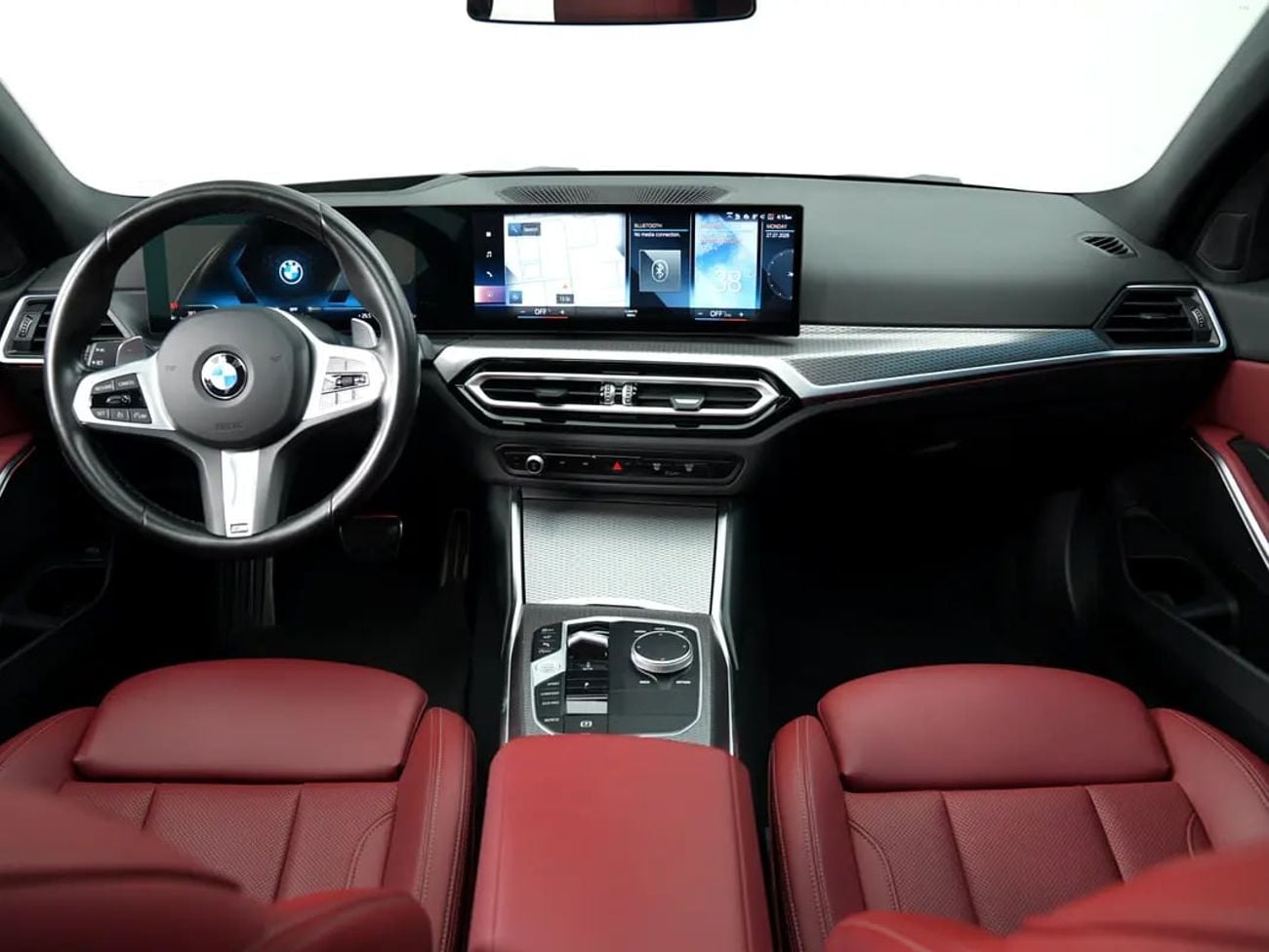 بي أم دبليو 320 M SPORT GCC specs, 320i in Perfect Condition
