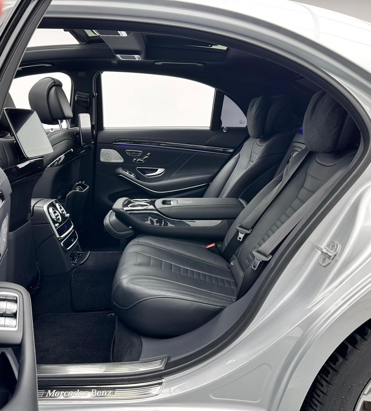 Mercedes-Benz S 560 Std 4.0L (463 HP) 2018 Mercedes-Benz S560 4MATIC, 1 Year Unlimited KM Warranty, Full Service History