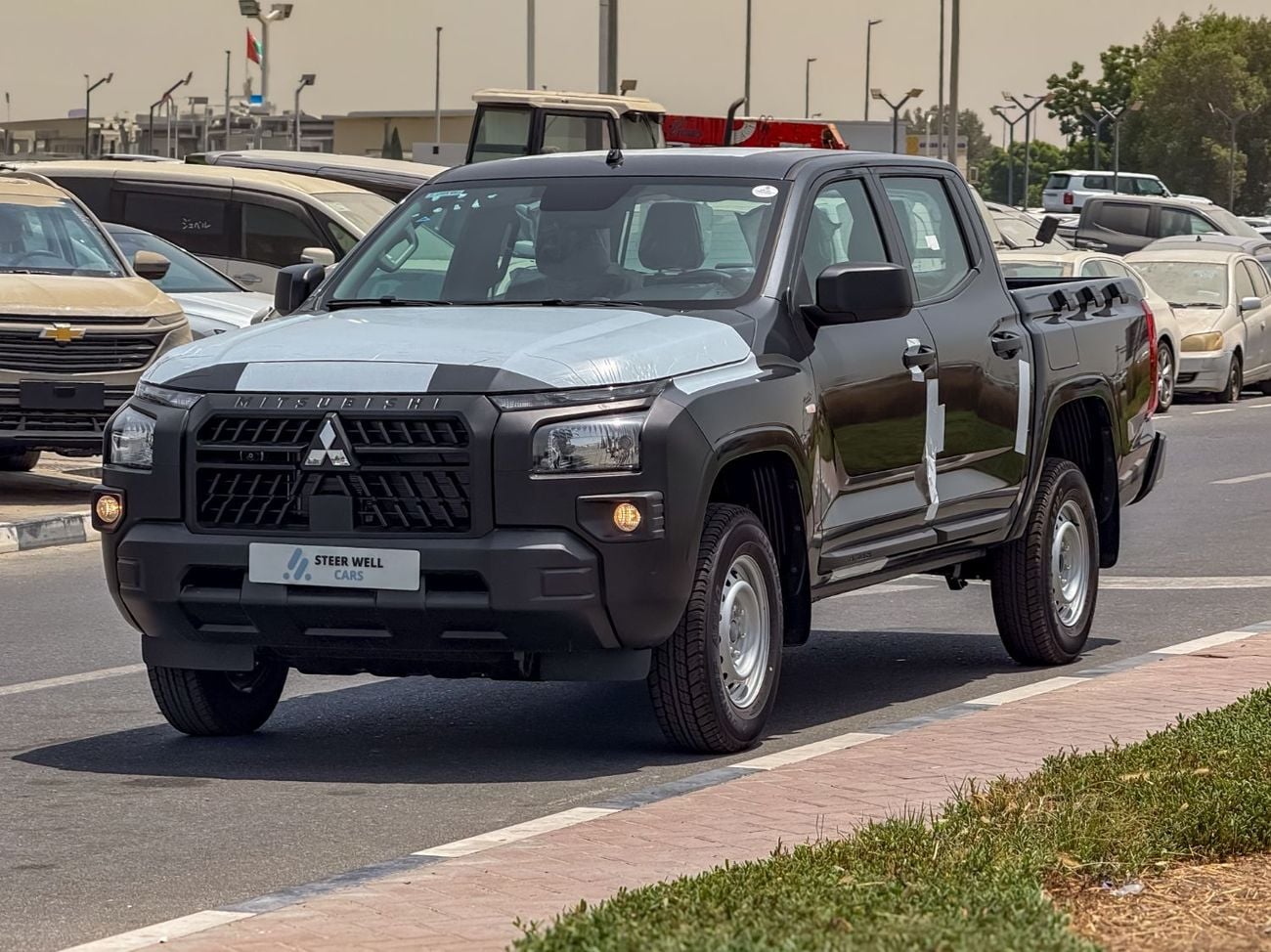 ميتسوبيشي L200 2027 GL | Mid-Line 2.4L Petrol 4x4 MT | DC Pickup | Brand New | EXPORT