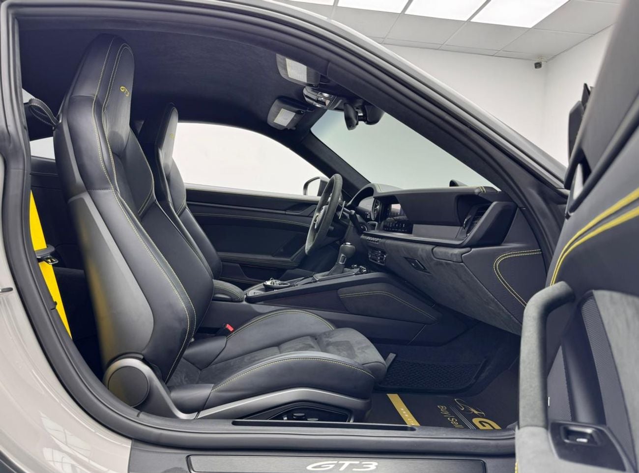 بورش 911 2022 Porsche 911 GT3, Porsche Service History, 1 Year Warranty, Clean Title, Canadian