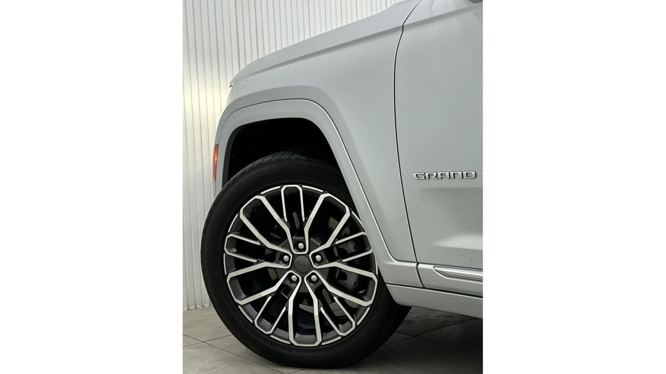 Jeep Grand Cherokee 2021 Jeep Grand Cherokee Summit 4x4, March 2025 Al Futtaim Warranty, Full Service History, GCC
