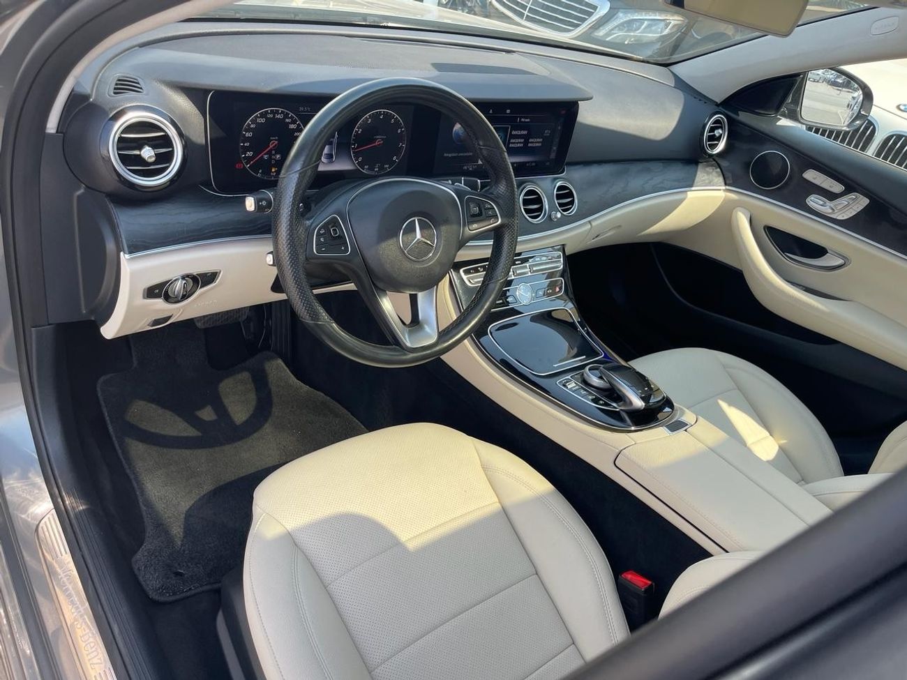 مرسيدس بنز E300 AMG